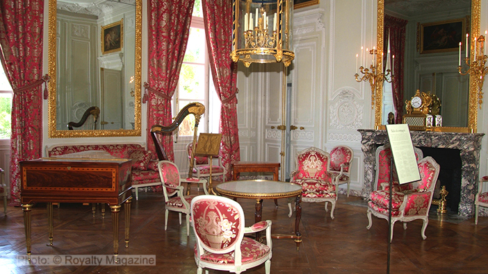 The Queen’s ‘Salon de compagnie’ where friends would be entertained.